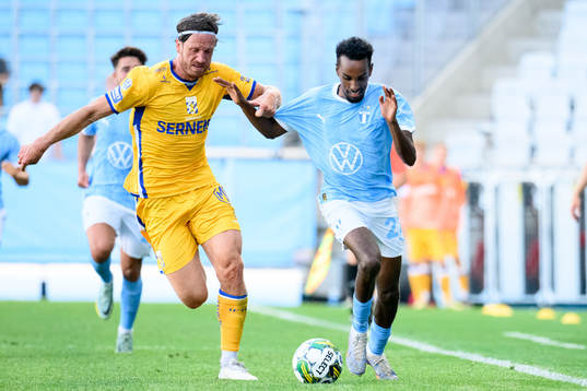 IFK Göteborgs Gustav Svensson och Malmö FFs Taha Ali
