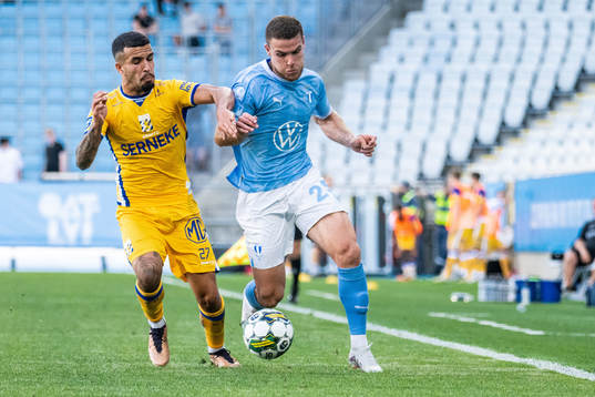IFK Göteborgs Alai Hussain Ghasem och Malmö FFs Gabriel