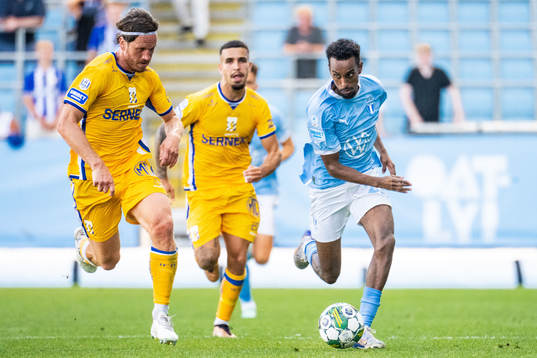 IFK Göteborgs Gustav Svensson och Malmö FFs Taha Ali