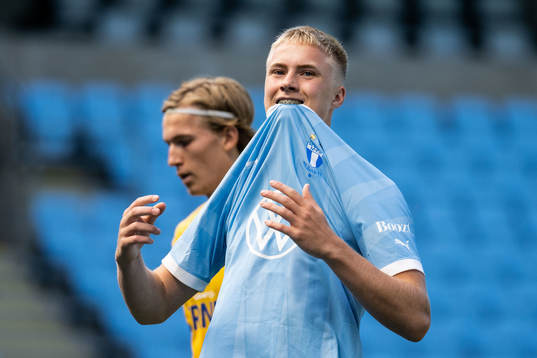 Malmö FFs Daniel Tristan Gudjohnsen deppar