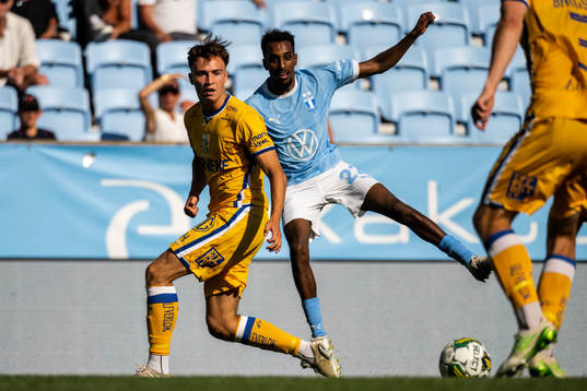 IFK Göteborgs Oliwer Brodin och Malmö FFs Taha Ali