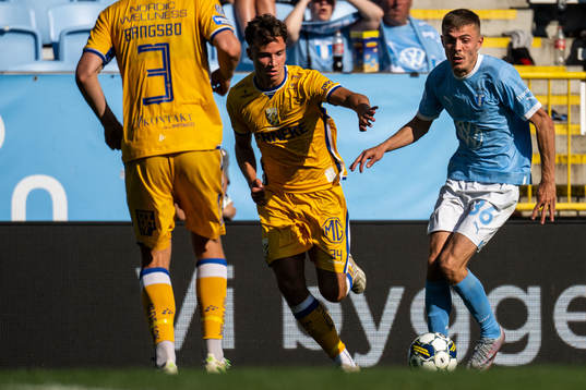 IFK Göteborgs Oliwer Brodin och Malmö FFs Patriot Sejdiu