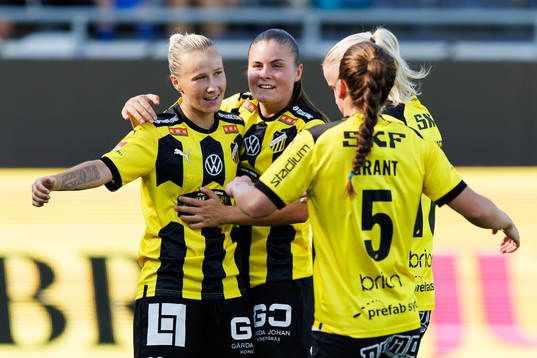 Häckens Marika Bergman Lundin jublar