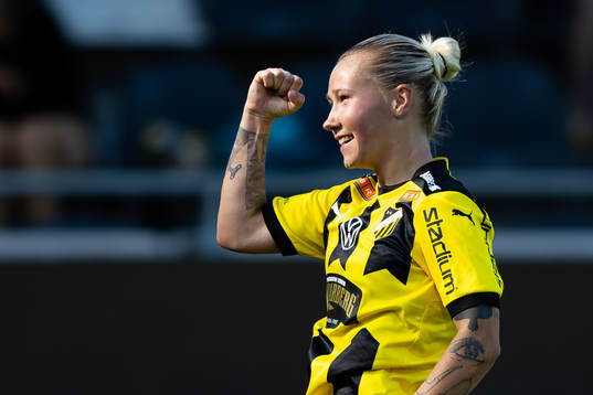 Häckens Marika Bergman Lundin jublar