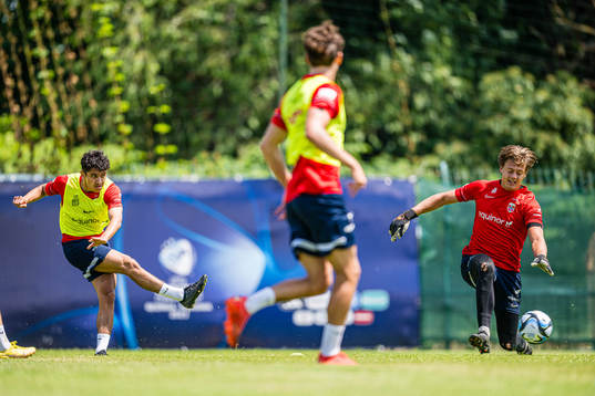 Osame Sahraoui and Rasmus Sandberg of the Norwegian