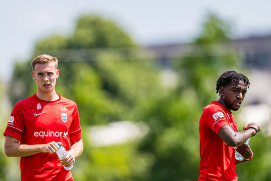 Sivert Heggheim Mannsverk and Warren Kamanzi of the