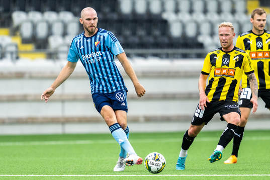 Djurgårdens Marcus Danielson och Häckens Mikkel Rygaard