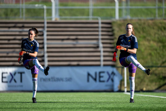 Djurgårdens målvakt Wilma Almquist Franson och målvakt