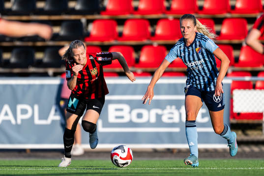 Brommapojkarnas Sara Olai och Djurgårdens Nellie Lilja
