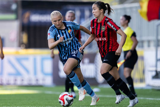 Djurgårdens Stinalisa Johansson och Brommapojkarnas Fanny