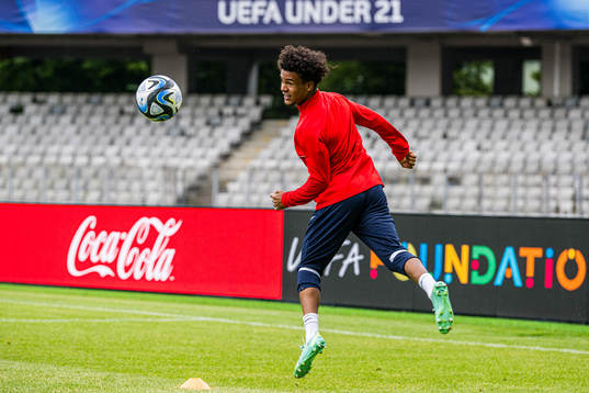Bläddra bland fler bilder av Football, UEFA U21 Euro, day 7, Norway, Training