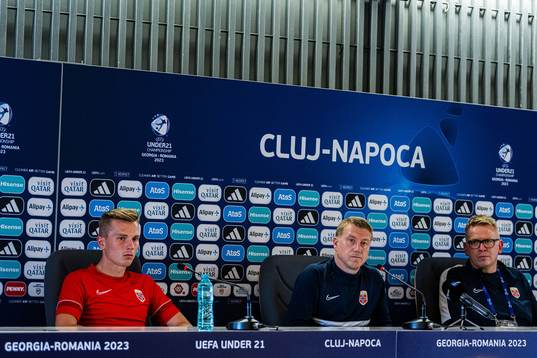 Johan Hove, Leif Gunnar Smerud, head coach, and and head of