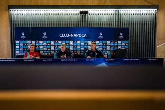 Johan Hove, Leif Gunnar Smerud, head coach, and and head of