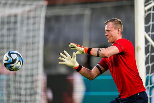 Kristoffer Klaesson of Norway warms up