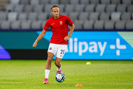Erik Botheim of Norway warms up