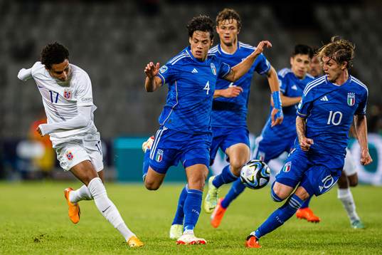 Antonio Nusa of Norway and Nicolo Rovella of Italy