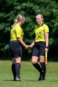 Domare Mollie Hubertsson och Sofia Steffner