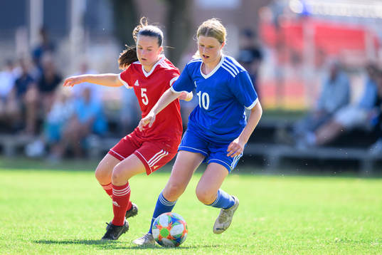 Selma Boström och Lovisa Angantyr