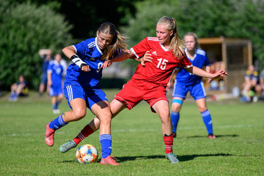 Isabelle Altheden och Nova Selin