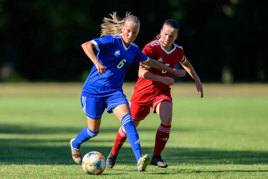 Nova Engh och Selma Boström