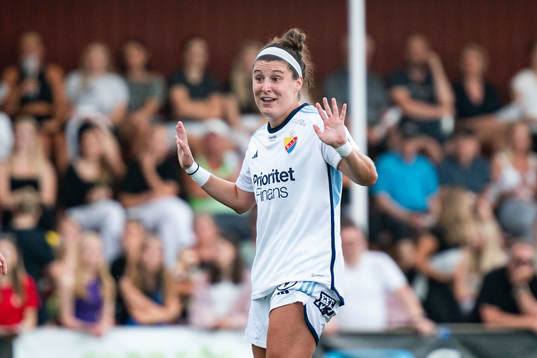 Djurgårdens Hayley Dowd reagerar