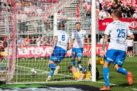 Värnamos Hampus Näsström jublar