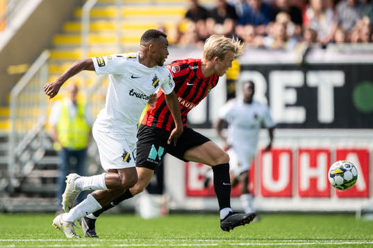 AIKs Abdussalam Magashy och Brommapojkarnas Alexander Jensen