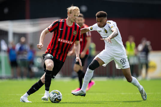 Brommapojkarnas Tim Waker och AIKs Rui Modesto