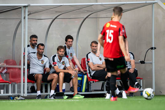 Brommapojkarnas assisterande tränare Andreas Engelmark och