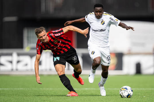 Brommapojkarnas Samuel Leach Holm och AIKs Erick Otieno
