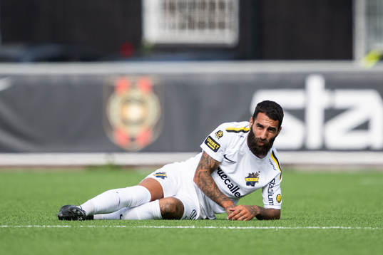 AIKs Jimmy Durmaz  har ont