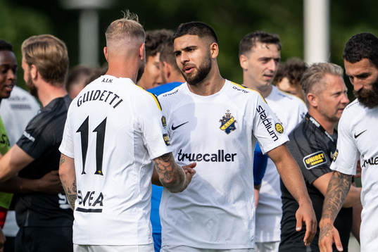 AIKs John Guidetti och Omar Faraj