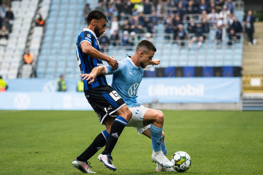 Sirius Joakim Persson och Malmö FFs Gabriel Busanello