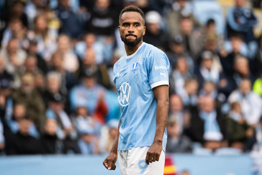 Malmö FFs Isaac Kiese Thelin deppar