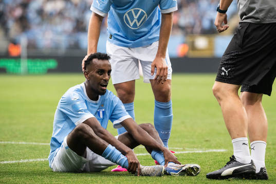 Malmö FFs Taha Ali har ont