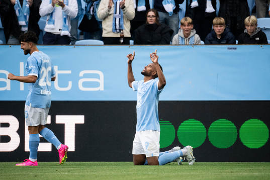 Malmö FFs Isaac Kiese Thelin jublar