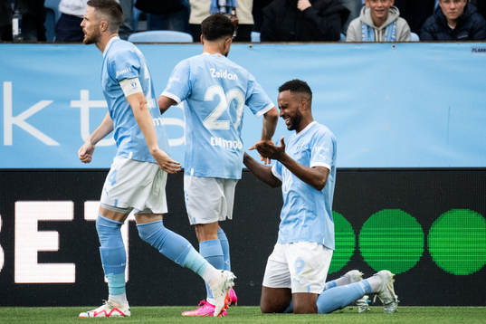 Malmö FFs Isaac Kiese Thelin jublar