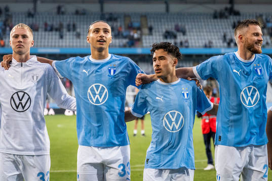 Malmö FFs Søren Rieks, Daniel Gudjohnsen, Elison Makolli,