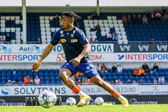 Isaac Atanga of Aalesund warms up