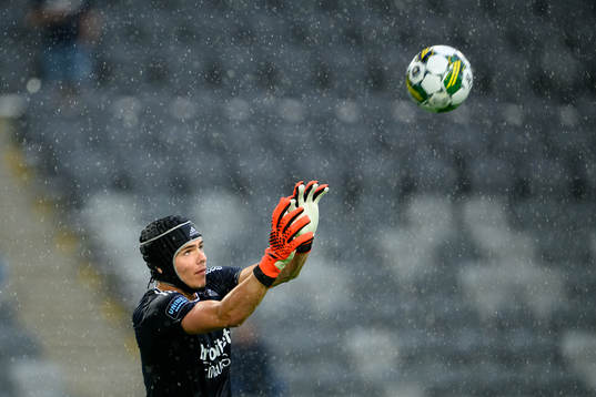 Djurgårdens målvakt Jacob Widell Zetterström innan