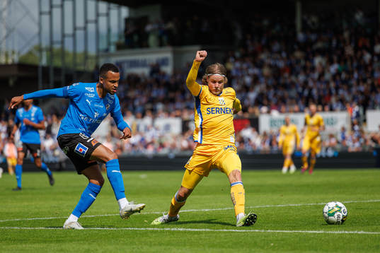 Halmstads Marcus Olsson och IFK Göteborgs Gustaf Norlin