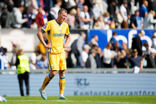 IFK Göteborgs Adam Carlén deppar