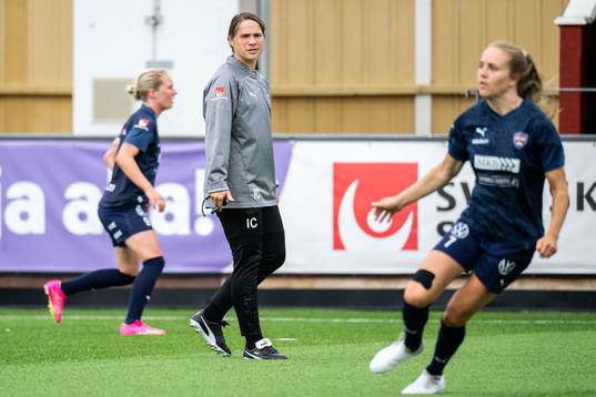 FC Rosengårds tränare Ieva Cederström