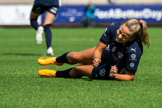FC Rosengårds Olivia Holdt har ont