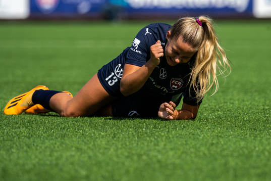 FC Rosengårds Olivia Holdt har ont