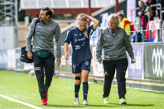FC Rosengårds Fiona Brown har ont