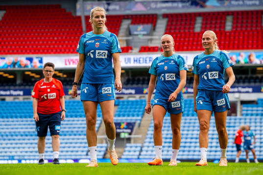 Ada Hegerberg, Frida Maanum and Guro Bergsvand of the
