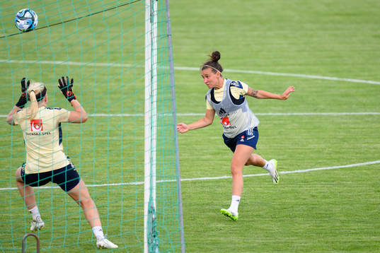 Julia Zigiotti Olme at a training session with the Swedish