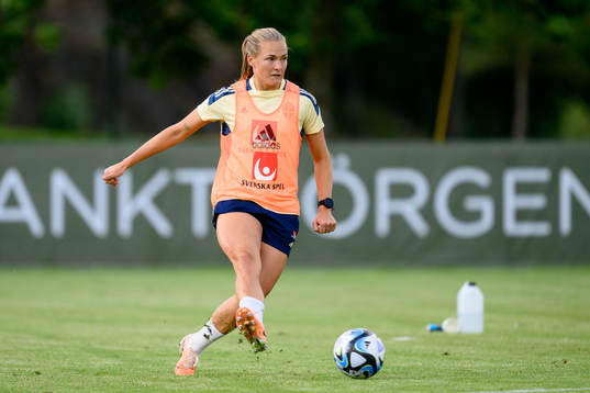 Magdalena Eriksson at a training session with the Swedish