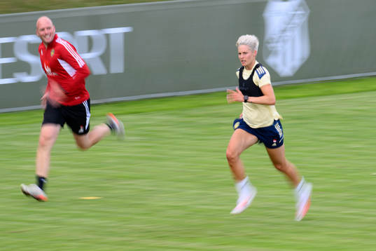 Lina Hurtig at a training session with the Swedish women's
